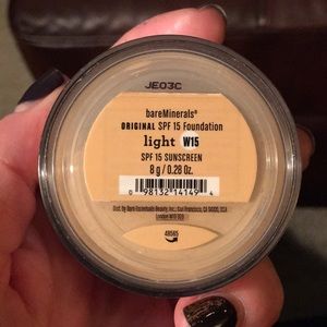 Bare Minerals loght foundation powder
